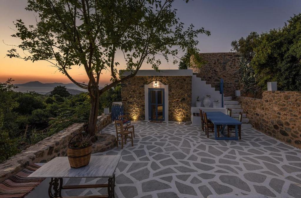 Lagoudi Zia The Aegean Blue Country House Old Milos מראה חיצוני תמונה